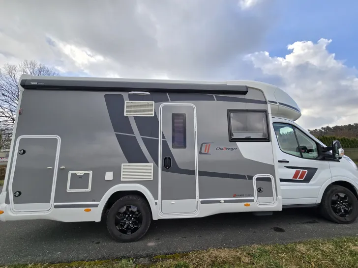 Fahrzeugbild Challenger Teilintegriert 260 Etape Edition Viele Extras #1