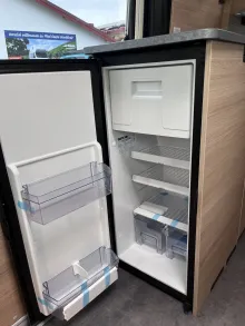 Fahrzeugbild Roadcar R 601, 4 Personen-Fahrzeug, Markise, Radtr. #22