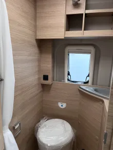 Fahrzeugbild Roadcar R 601, 4 Personen-Fahrzeug, Markise, Radtr. #25