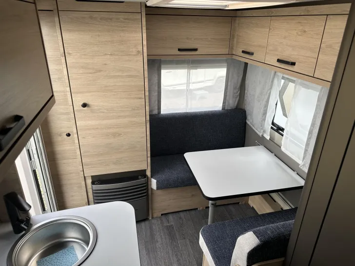 Fahrzeugbild Weinsberg CaraOne 420 QD #8