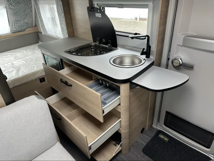 Fahrzeugbild Weinsberg CaraOne 420 QD #10