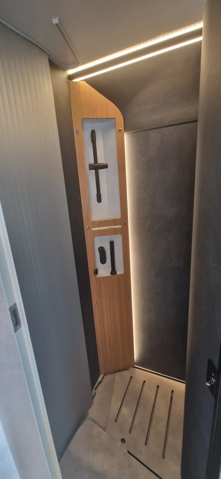 Fahrzeugbild Hymer Venture S #24