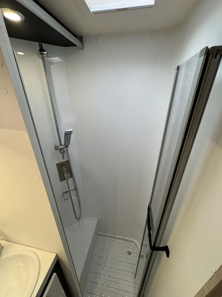 Fahrzeugbild Forster A 699 VB, MJ25, SAT, TV, LITHUM, SOLAR,... #22
