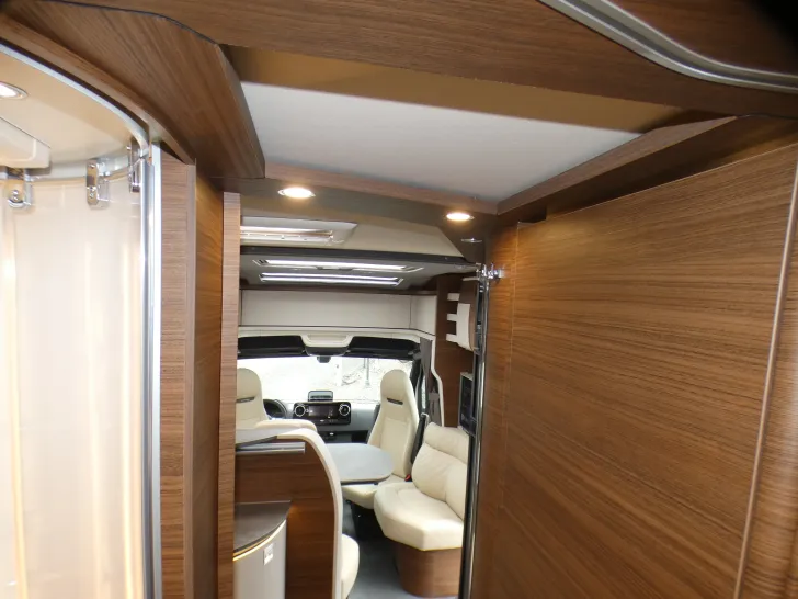 Fahrzeugbild Carthago chic c-line T 4.9 LE Leder Alde Wechselrichter #22