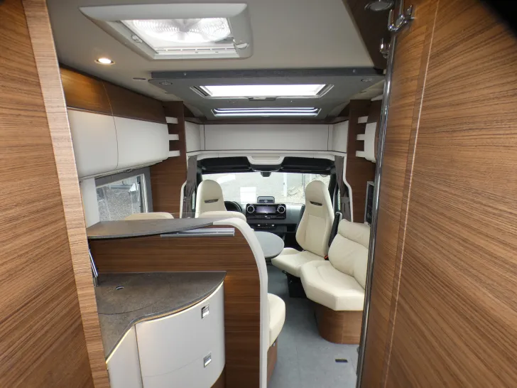 Fahrzeugbild Carthago chic c-line T 4.9 LE Leder Alde Wechselrichter #31