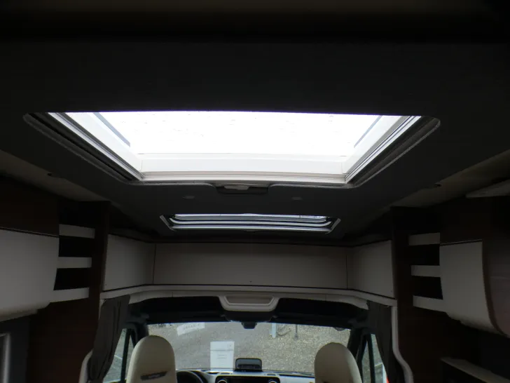 Fahrzeugbild Carthago chic c-line T 4.9 LE Leder Alde Wechselrichter #30