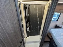 Fahrzeugbild Forster Integriert I 745 QF, 26, LITHIUM, SOLAR, TV #34