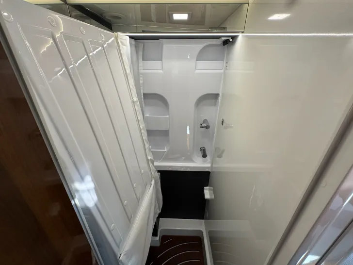 Fahrzeugbild Mobilvetta Admiral K 6.3, MJ26 - SAT, TV, SOLAR, AHK #29