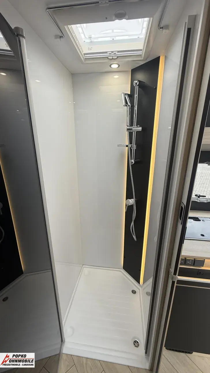 Fahrzeugbild Chausson Teilintegrierte 640 Titanium Line Abstandstempomat #13