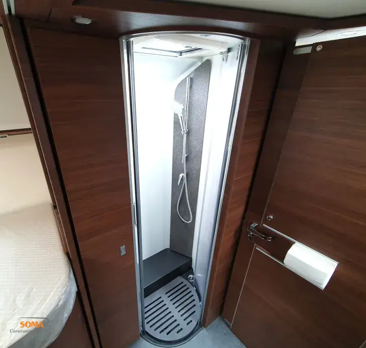 Fahrzeugbild Carthago chic c-line I 4.9 LE L POLARPAKET OHNE HUBBETT #16
