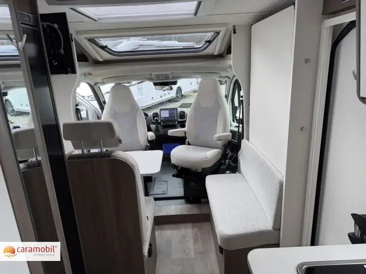 Fahrzeugbild Carado V347 Pro+ RFK/Navi/Markise/Clever Lift Bett #14