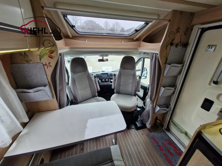 Fahrzeugbild Glücksmobil T 660 *SAT+TV*Duo-Control*AHK*1. Hand* #15