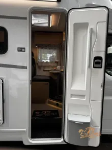 Fahrzeugbild LMC Tracer V 670 Automatik #30