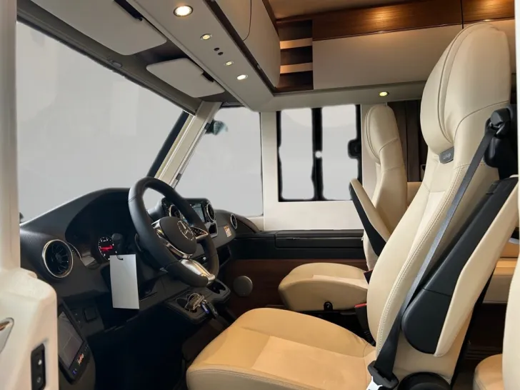 Fahrzeugbild Carthago chic c-line I 5.9 XL LE #7