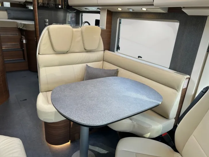 Fahrzeugbild Carthago chic c-line I 4.9 LE #12