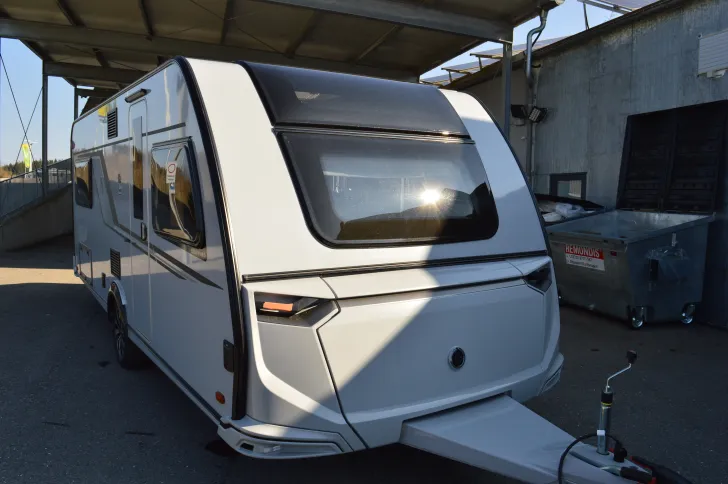 Fahrzeugbild Knaus Südwind 580 UF Black Selection #3