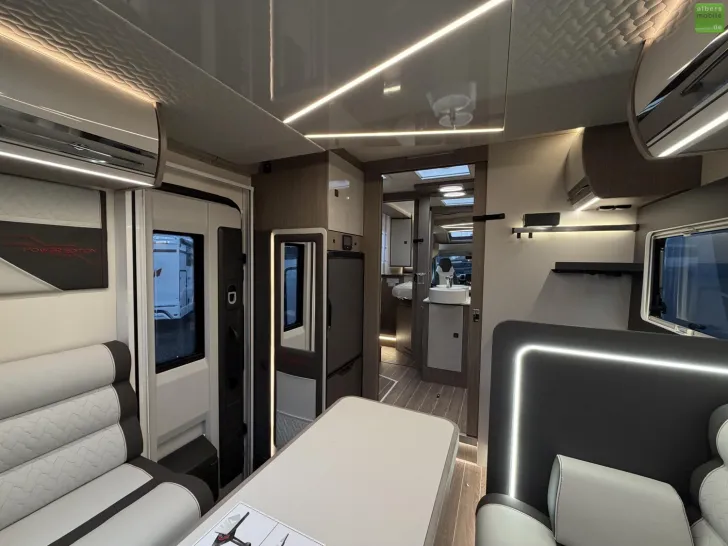 Fahrzeugbild Roller Team Zefiro Power Edition 266 TL 400W Solar 2xLithium #11