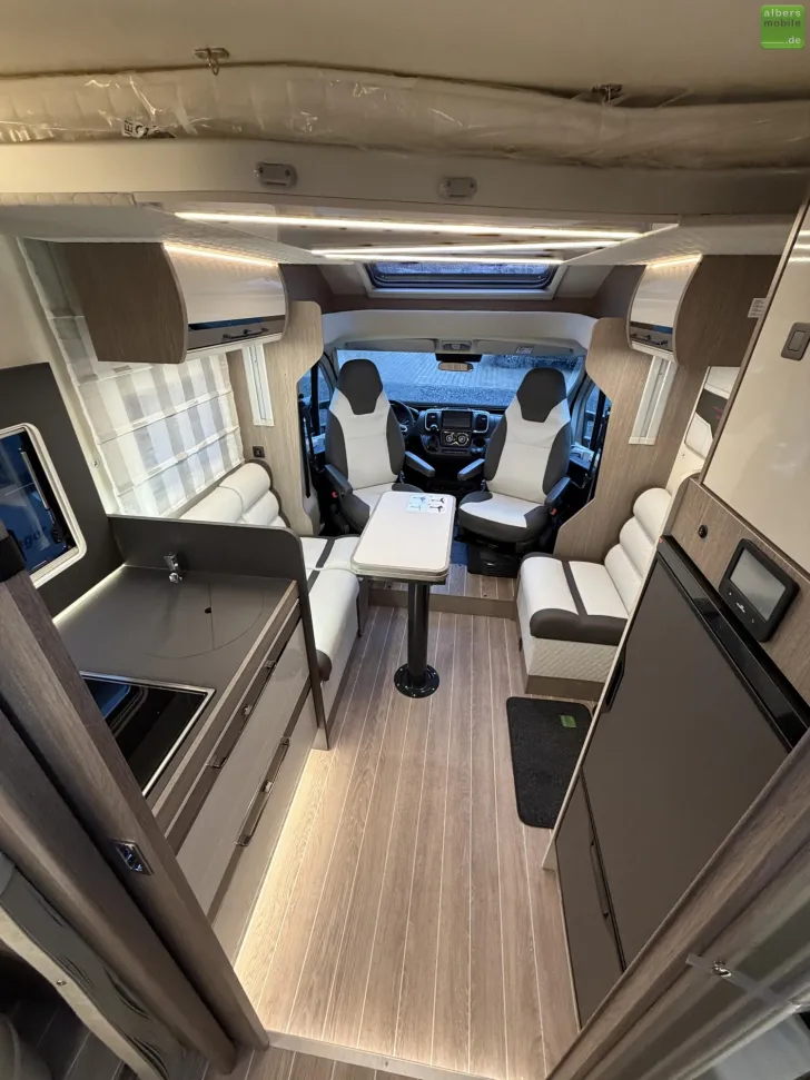 Fahrzeugbild Roller Team Zefiro Power Edition 266 TL 400W Solar 2xLithium #24