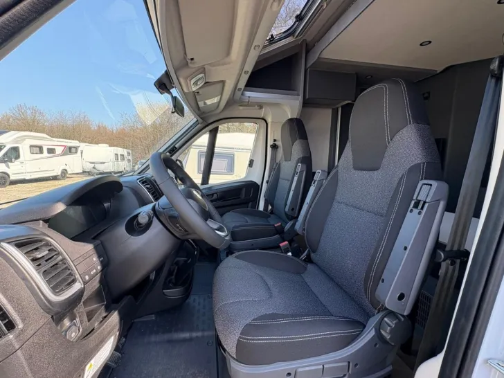 Fahrzeugbild Crosscamp EXPDN 7.0 E Peugeot SALE: spare bis zu 11000 EUR #10