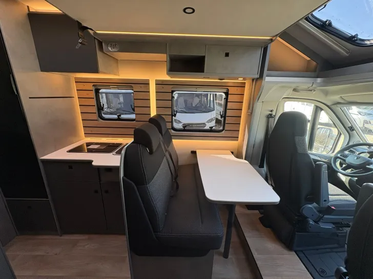 Fahrzeugbild Crosscamp EXPDN 7.0 E Peugeot SALE: spare bis zu 11000 EUR #14