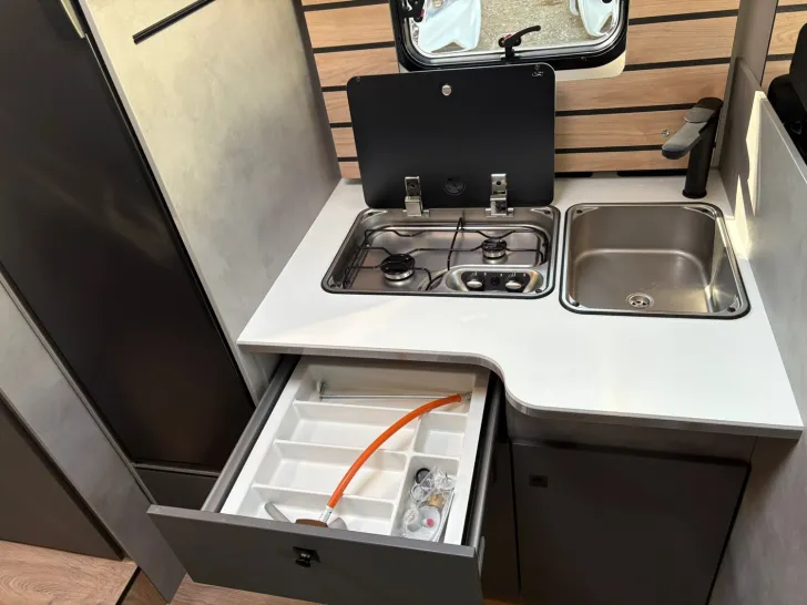 Fahrzeugbild Crosscamp EXPDN 7.0 E Peugeot SALE: spare bis zu 11000 EUR #21
