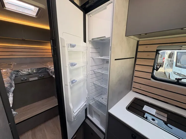 Fahrzeugbild Crosscamp EXPDN 7.0 E Peugeot SALE: spare bis zu 11000 EUR #22