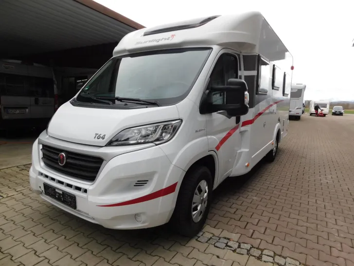 Fahrzeugbild Sunlight T 64 Hubbett, Solar, Wechselrichter, SAT, Klima #3