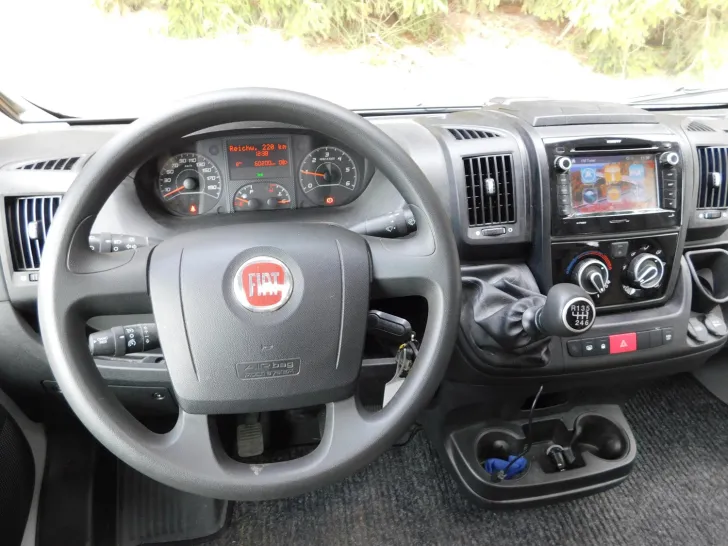 Fahrzeugbild Sunlight T 64 Hubbett, Solar, Wechselrichter, SAT, Klima #9