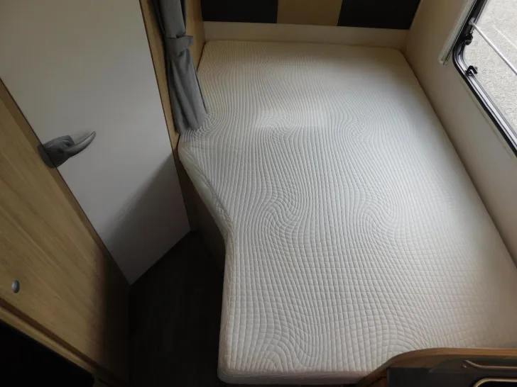 Fahrzeugbild Sunlight T 64 Hubbett, Solar, Wechselrichter, SAT, Klima #19