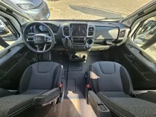 Fahrzeugbild Carado pro CV 600 Schlafdach|DigitalPaket|190Ah|8GAutom #16