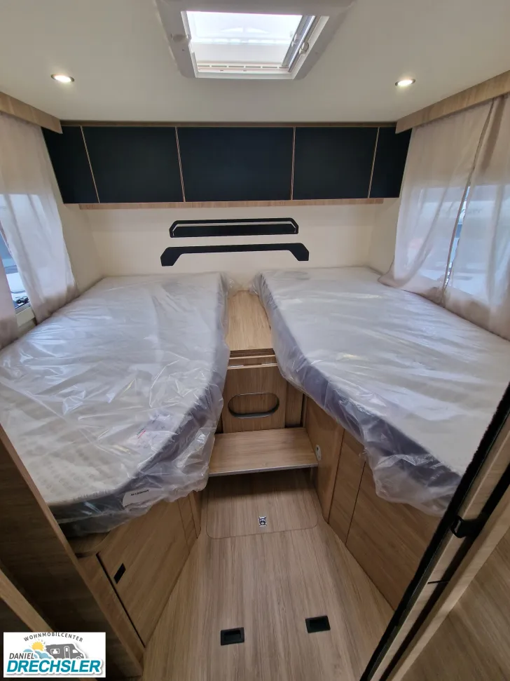 Fahrzeugbild Challenger 3057 Graphite Edition #20