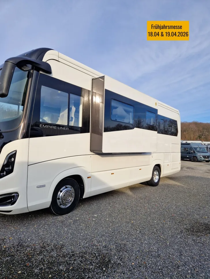 Fahrzeugbild Morelo Empire Liner 93 LO Slide Out #2