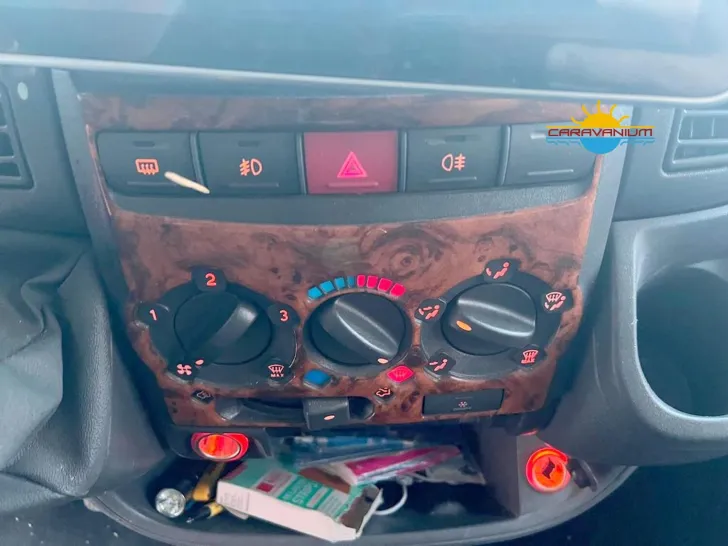 Fahrzeugbild Dethleffs Esprit I 5830 * 2x Klima *Sat/TV *Solar *uvm. #9