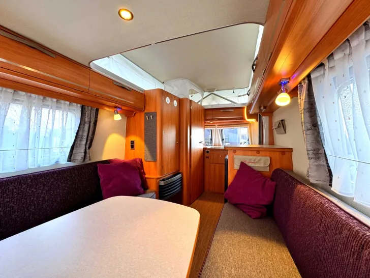 Fahrzeugbild Hymer Eriba Eriba Touring 420 mit  Markise und Fahrradträger #9