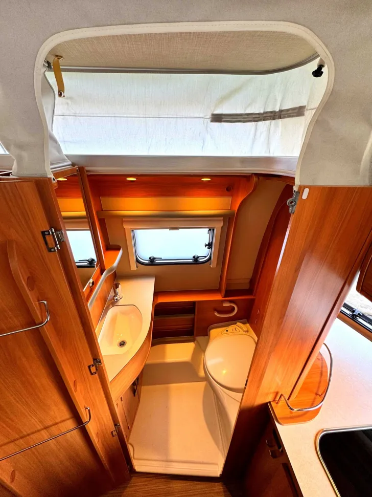 Fahrzeugbild Hymer Eriba Eriba Touring 420 mit  Markise und Fahrradträger #13