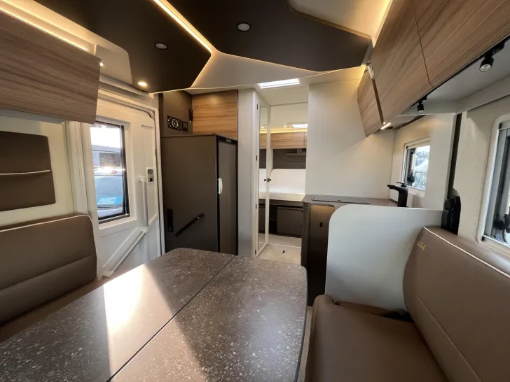 Fahrzeugbild Bürstner B66 TD 732 Lyseo |Hubbett|Kamera|SAT|Markise #19