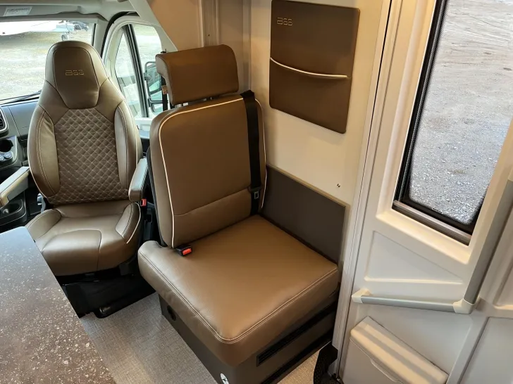 Fahrzeugbild Bürstner B66 TD 732 Lyseo |Hubbett|Kamera|SAT|Markise #23