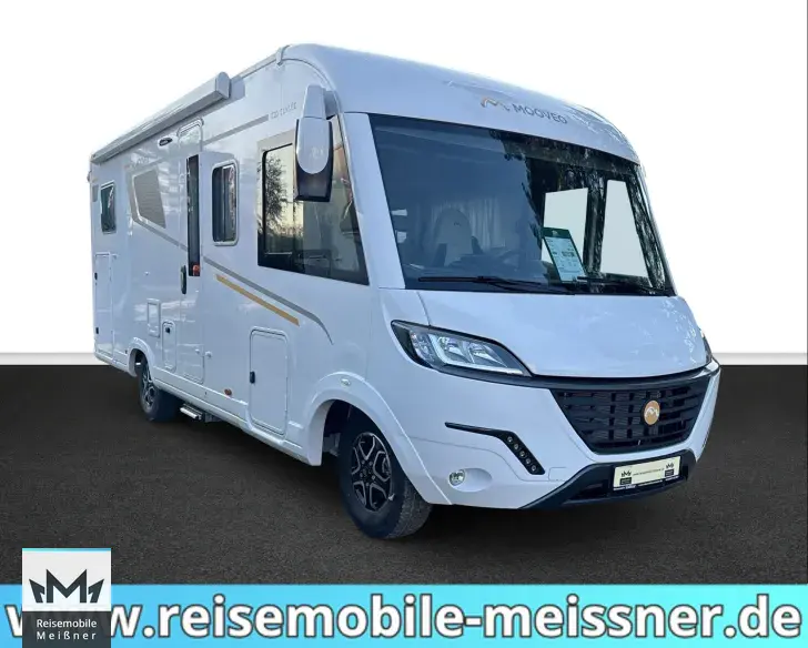 Fahrzeugbild Mooveo Int 72EBF #1