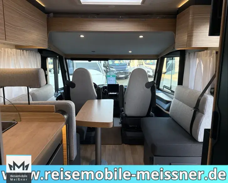 Fahrzeugbild Mooveo Int 72EBF #17