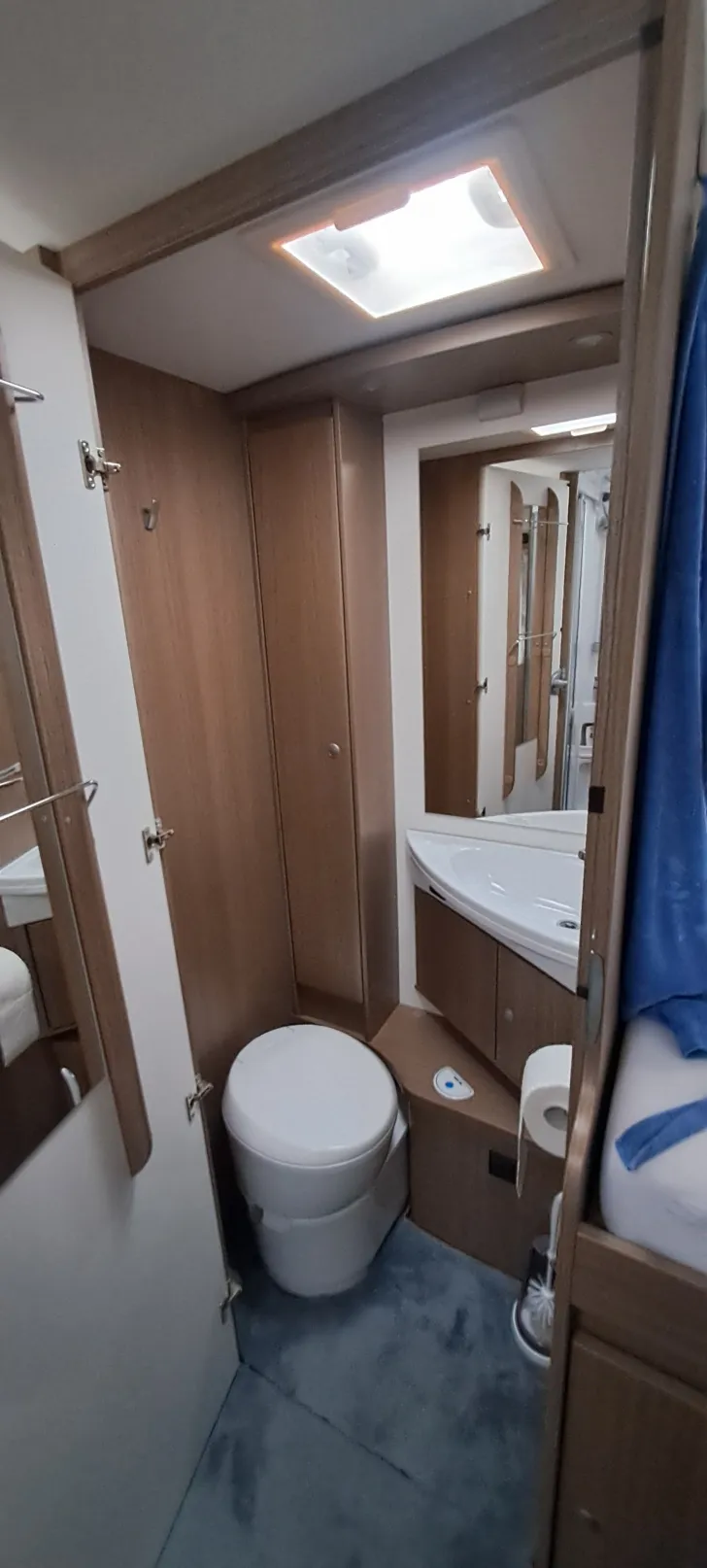 Fahrzeugbild Carado I 447 Edition15 Unfallfrei, unbesch? #7