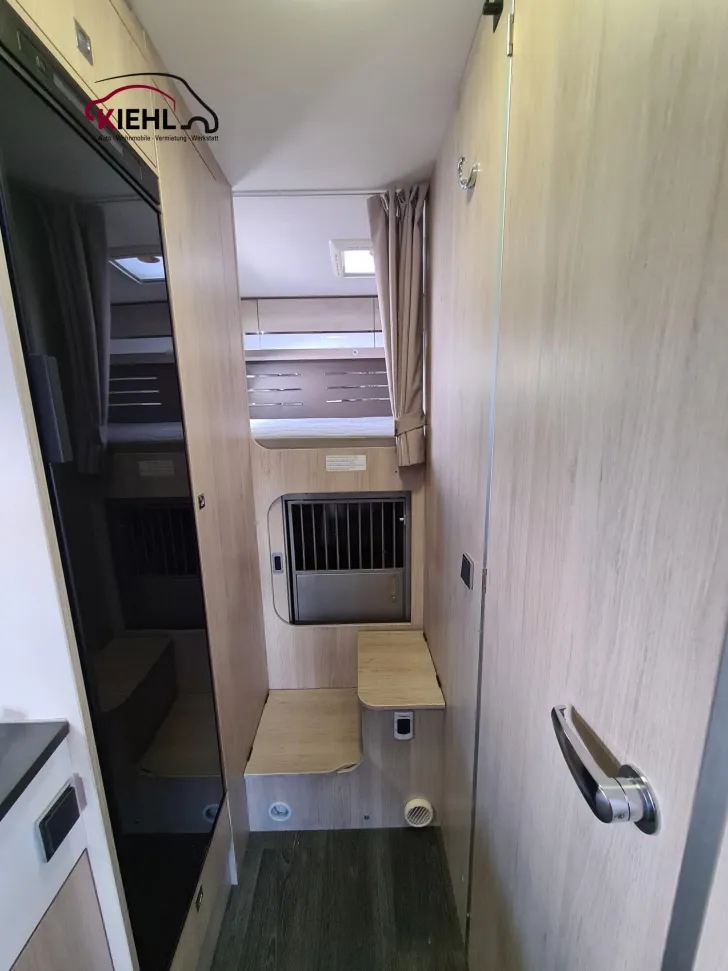 Fahrzeugbild Chausson Flash C 714 GA *Brennstoffzelle*Mitnahme Hund* #22