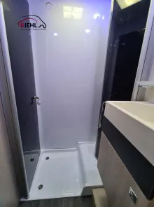 Fahrzeugbild Chausson Flash C 714 GA *Brennstoffzelle*Mitnahme Hund* #27