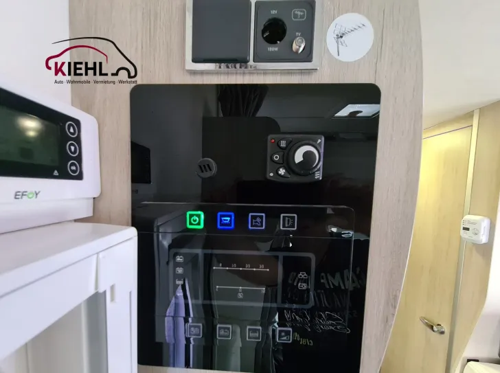 Fahrzeugbild Chausson Flash C 714 GA *Brennstoffzelle*Mitnahme Hund* #35