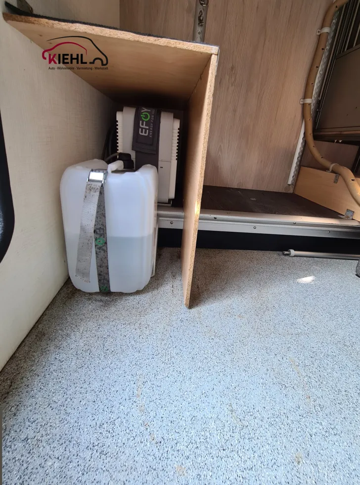 Fahrzeugbild Chausson Flash C 714 GA *Brennstoffzelle*Mitnahme Hund* #41