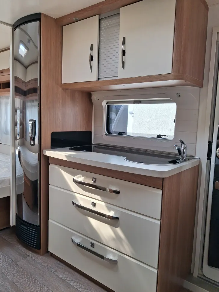 Fahrzeugbild Hobby DE LUXE EDITION 495 UL #12
