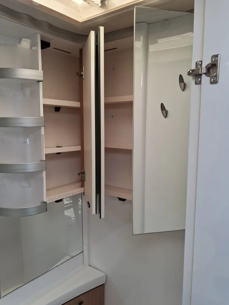 Fahrzeugbild Hobby DE LUXE EDITION 495 UL #28