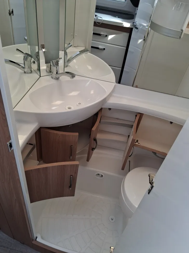 Fahrzeugbild Hobby DE LUXE EDITION 495 UL #29