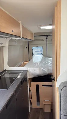 Sicht vorne-hinten Sunlight Camper Van Cliff640 Sofort verfügbar