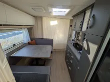 Fahrzeugbild Hobby De Luxe 545 KMF 2000kg/Zulassung 100/Alu/Antischlinger-Kupplung #6