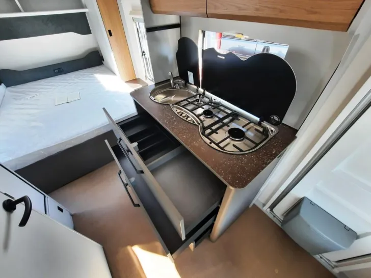 Fahrzeugbild Bürstner B66 485 TS Verfüg./Sparen Sie 4.170,- € #16